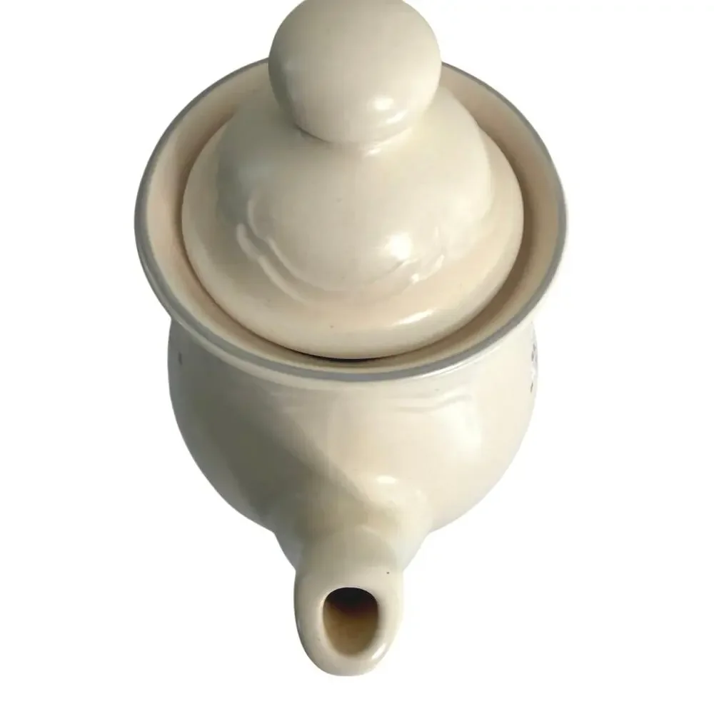 Vintage Pfaltzgraff beverage server 48 oz Remberence pattern with lid